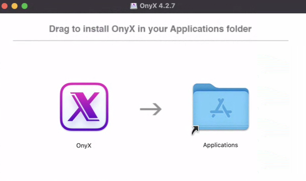 Installing OnyX in the Applications folder